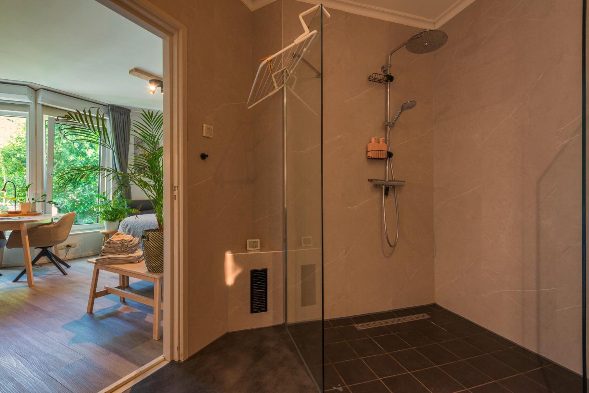 Cozy House - Fietsverhuur, Eigen Keuken En Badkamer Appartamento Nimega
